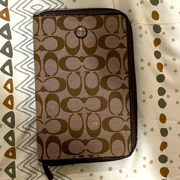 Coach Other - Coach - Kindle/E-Reader Case- Style #: F61575